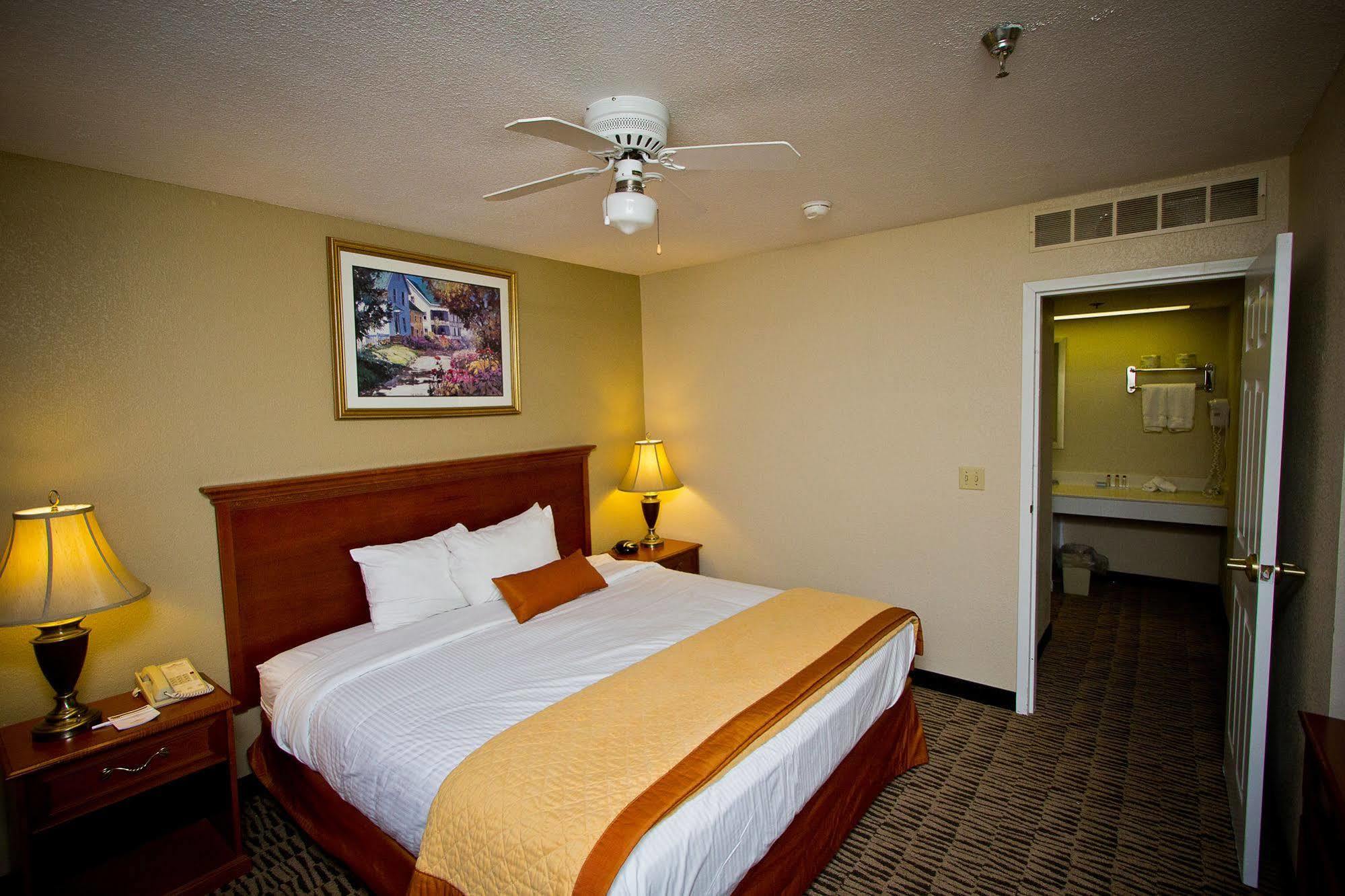 Suburban Extended Stay Hotel Omaha Esterno foto