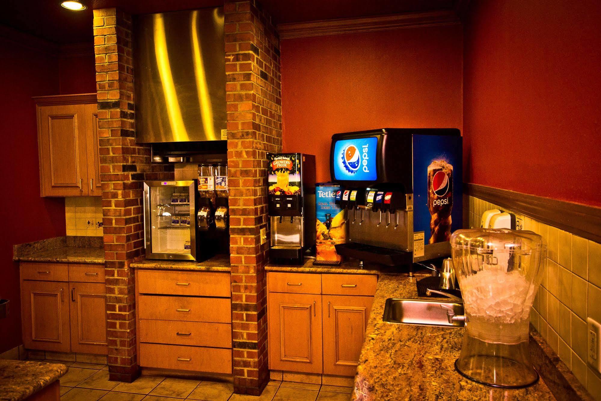 Suburban Extended Stay Hotel Omaha Esterno foto